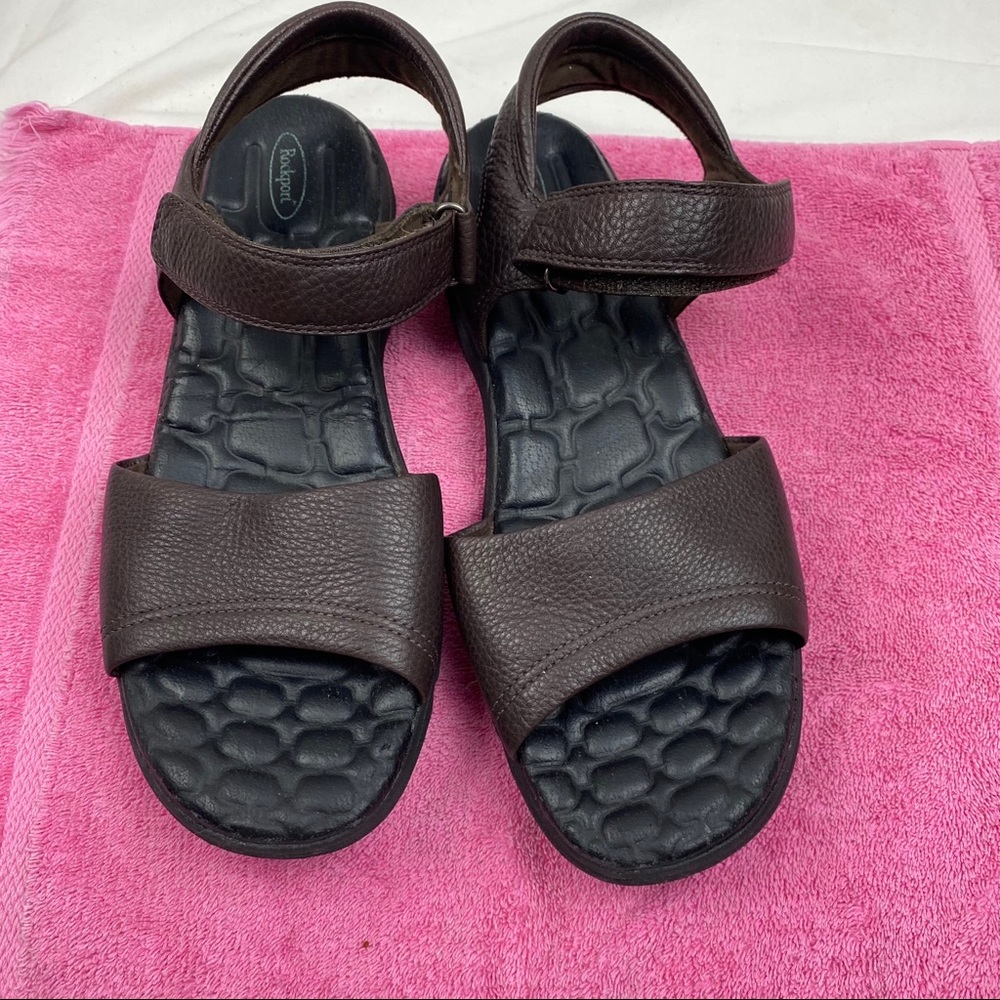 Brown Rockport  Sandles  Size 8